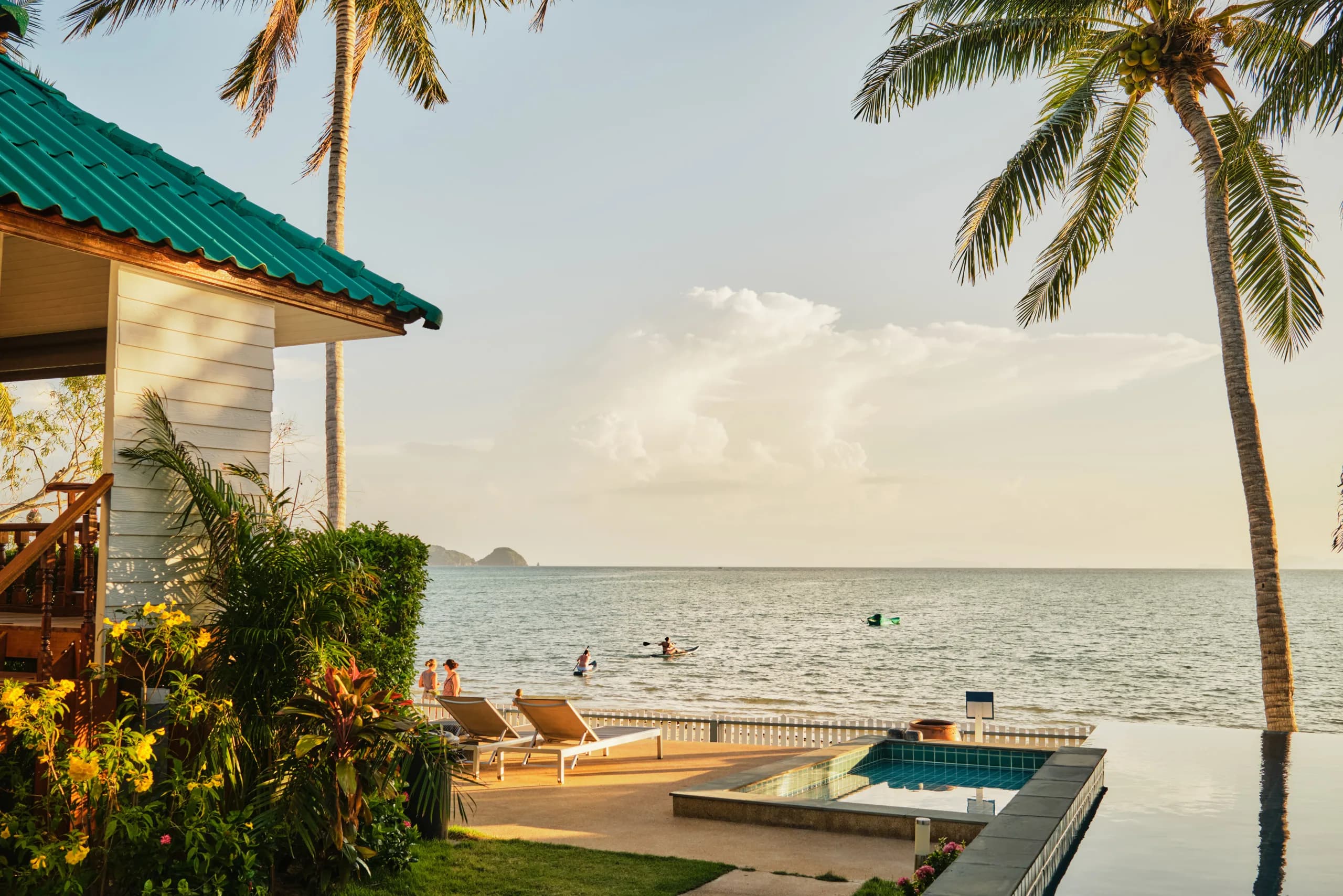 JOY Beach Villas - Koh Phangan
